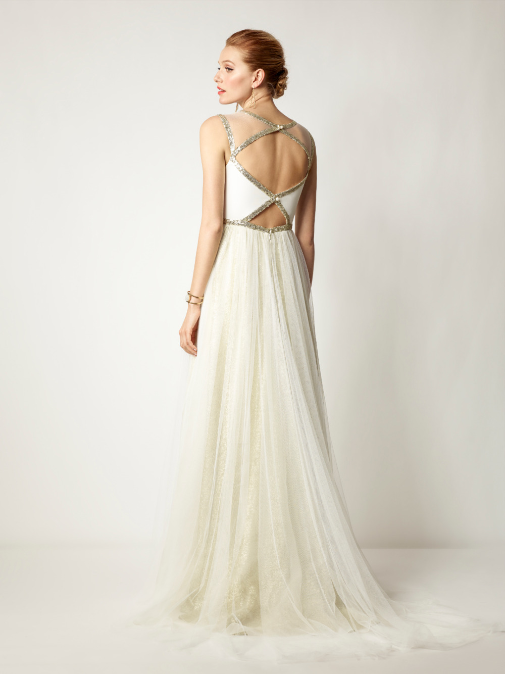 bohemian-chic-styling-wedding-dresses