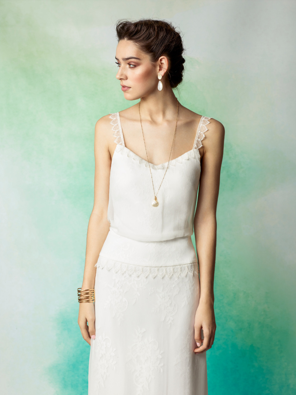 bohemian-chic-styling-wedding-dresses