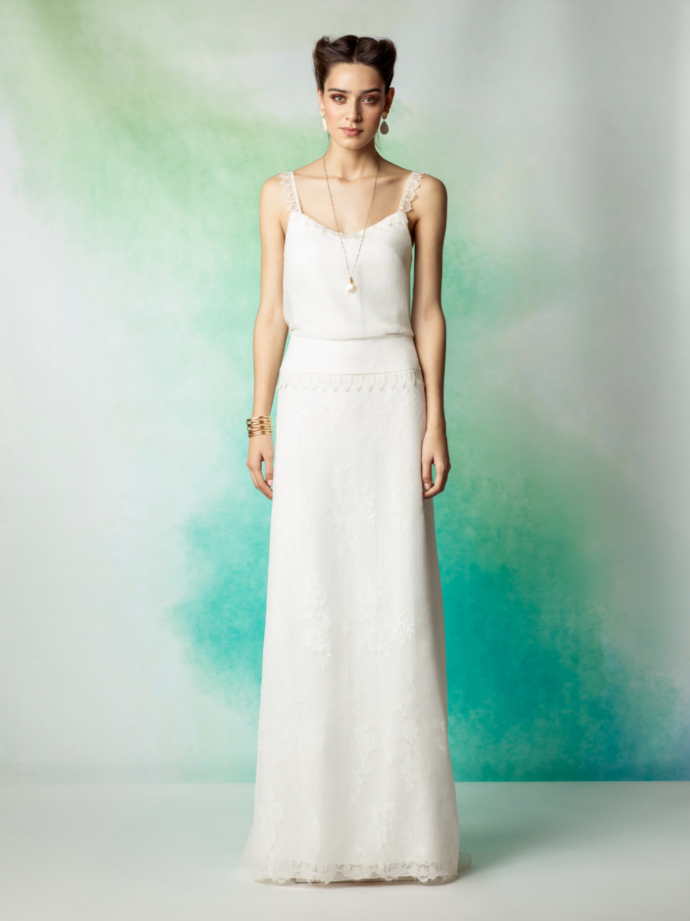 bohemian-chic-styling-wedding-dresses