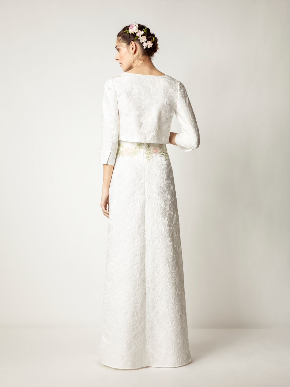bohemian-chic-styling-wedding-dresses