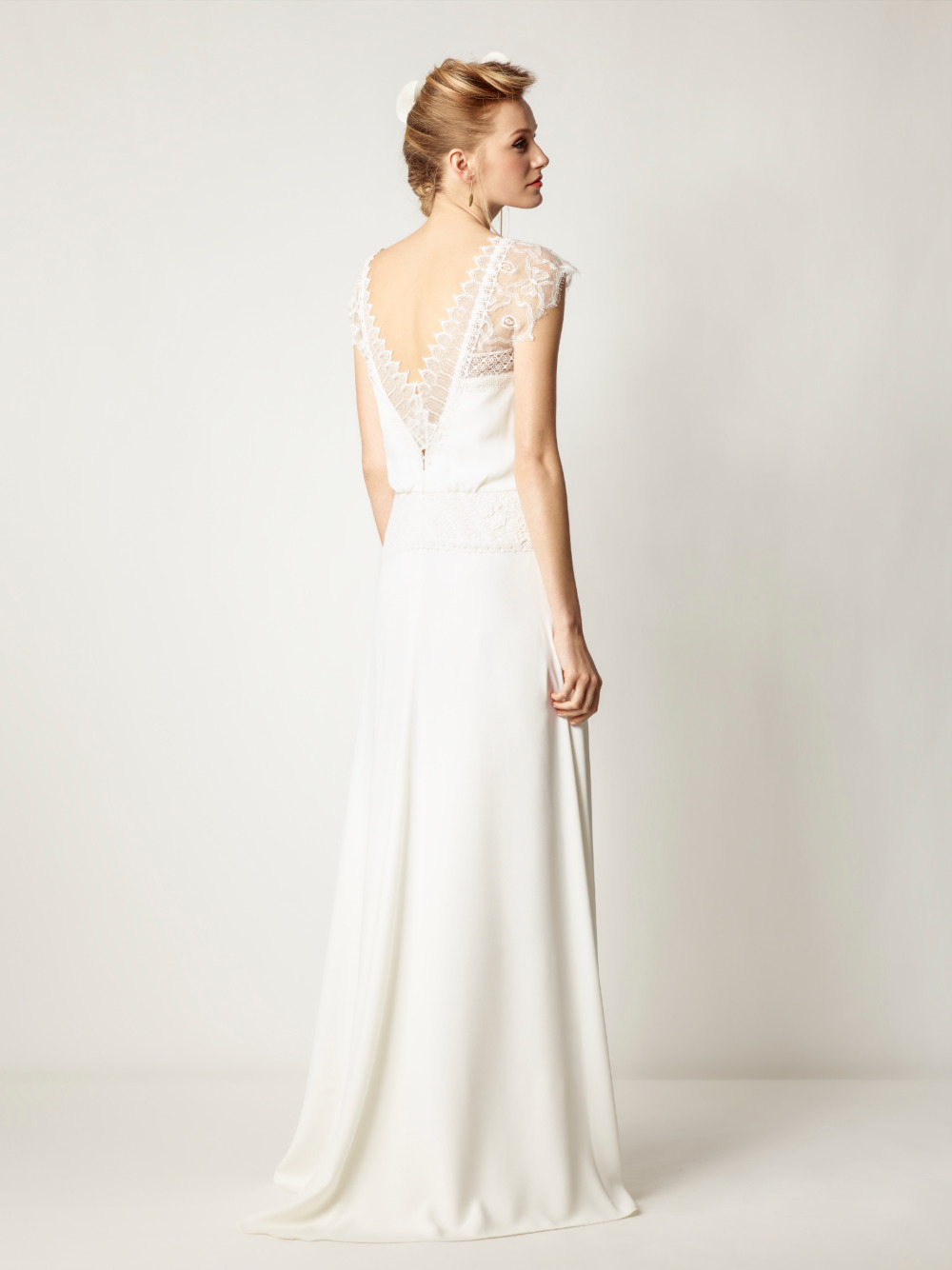 bohemian-chic-styling-wedding-dresses