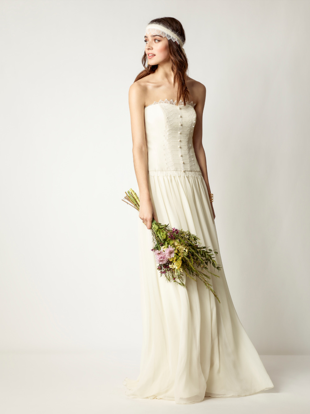 bohemian-chic-styling-wedding-dresses