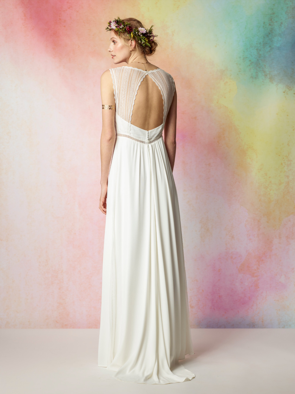 bohemian-chic-styling-wedding-dresses