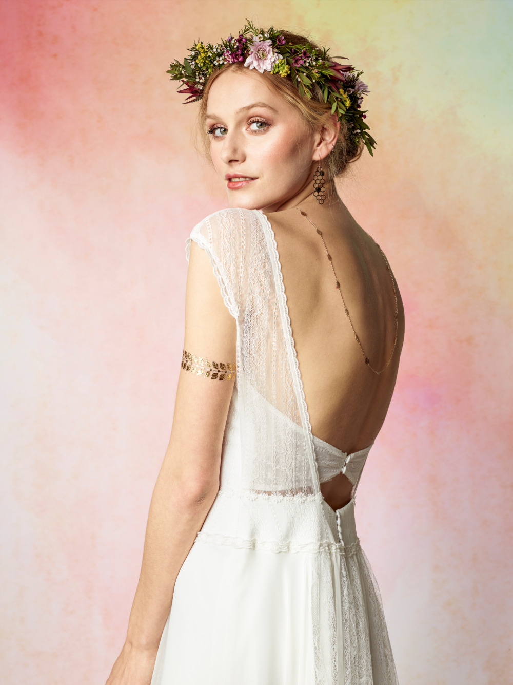 bohemian-chic-styling-wedding-dresses