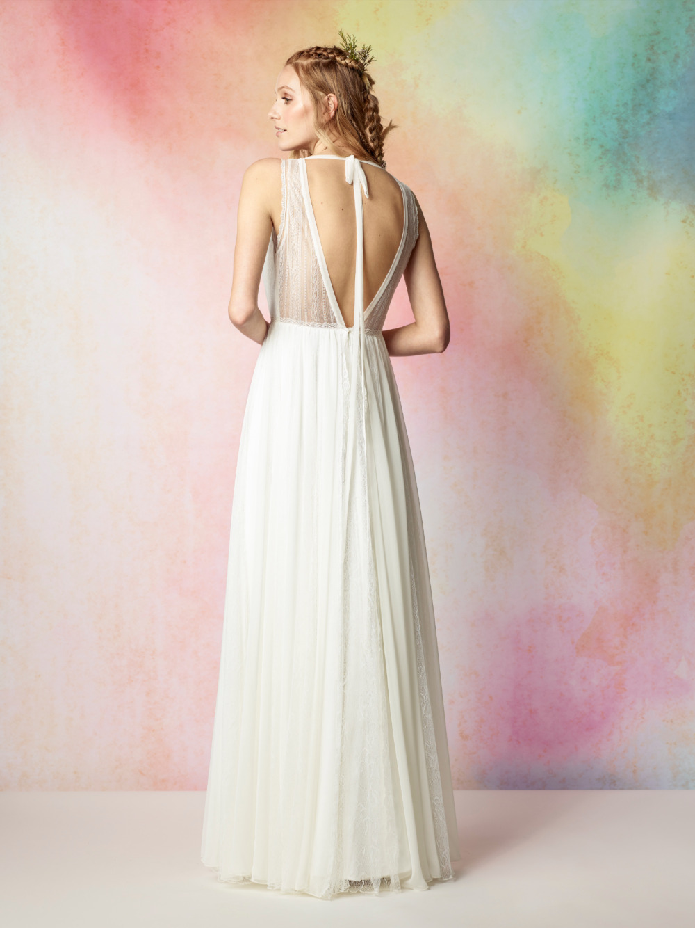bohemian-chic-styling-wedding-dresses