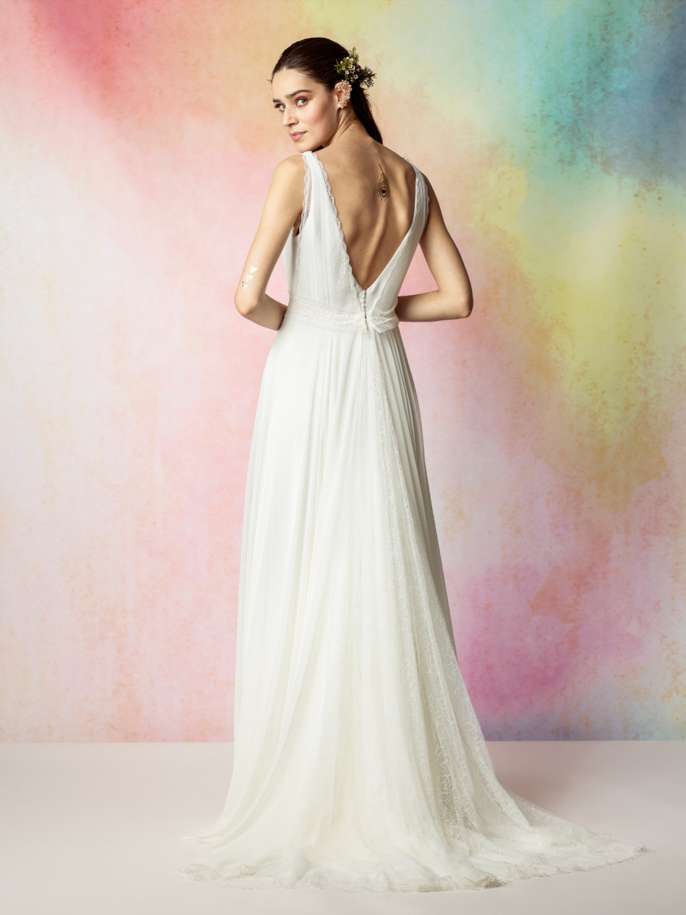 bohemian-chic-styling-wedding-dresses