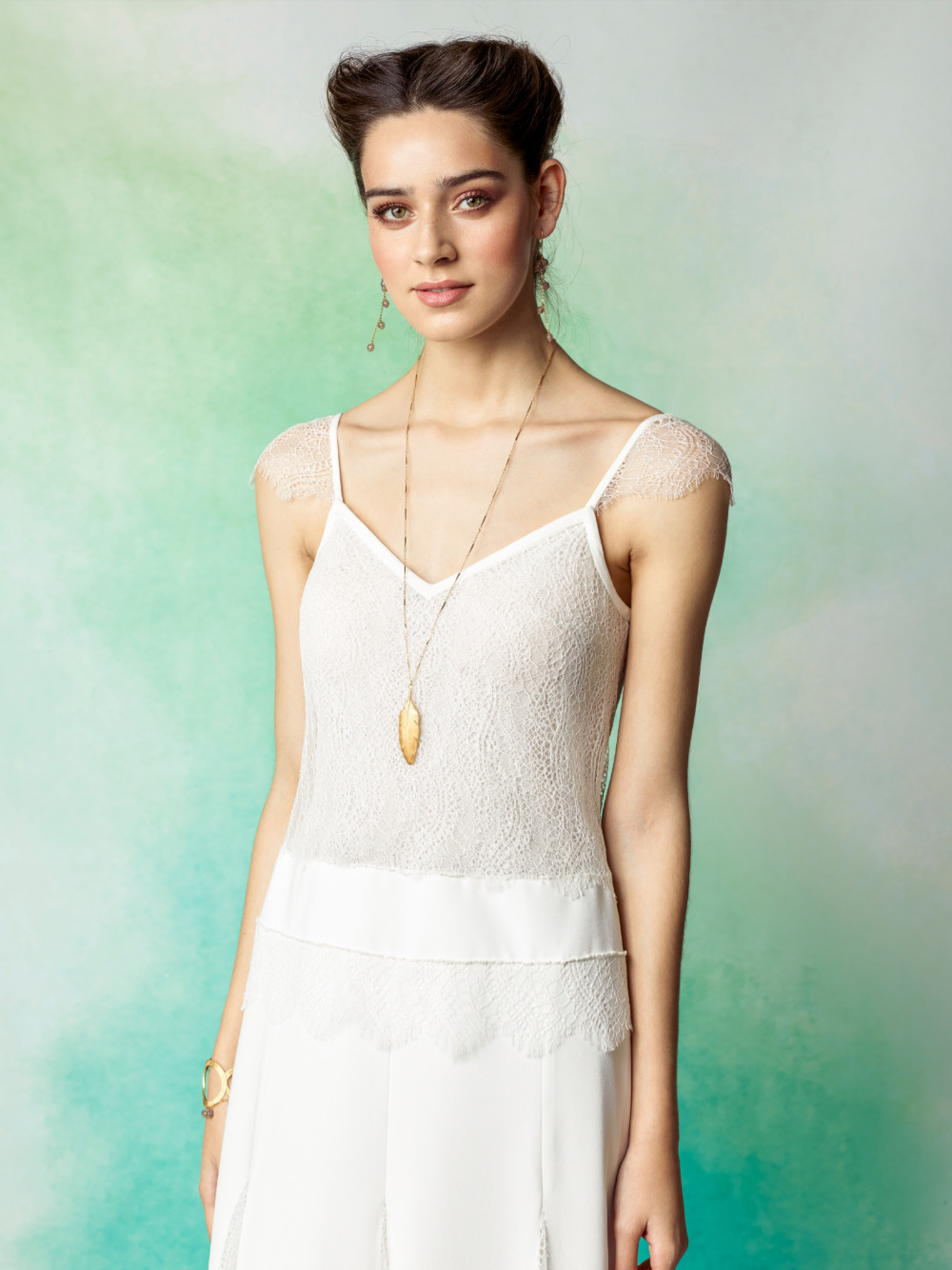 bohemian-chic-styling-wedding-dresses