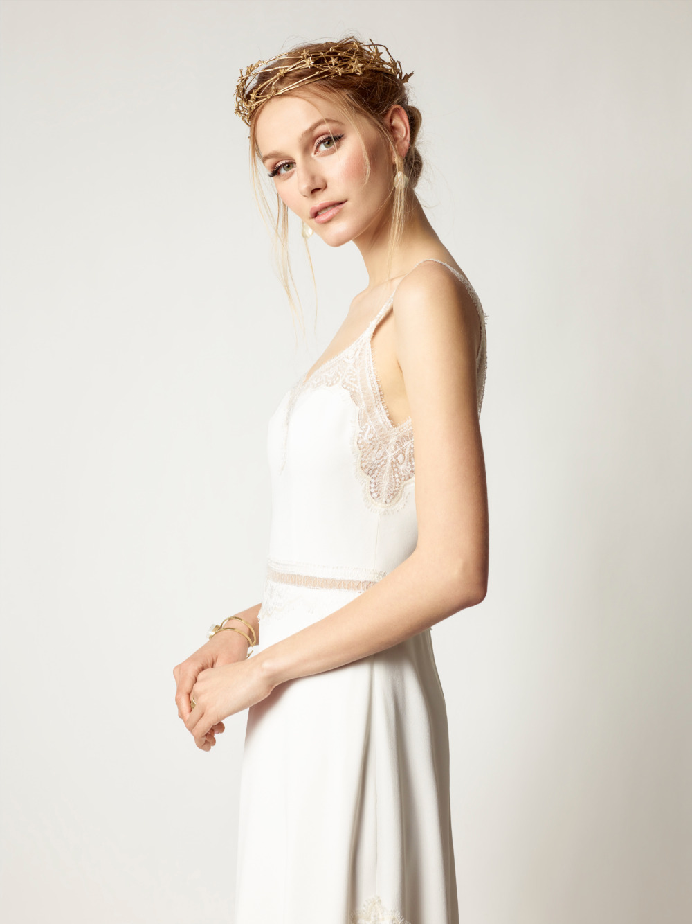 bohemian-chic-styling-wedding-dresses