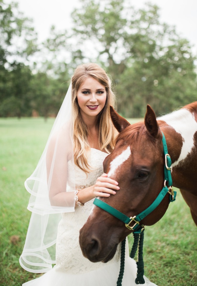 country weddings should always include horses