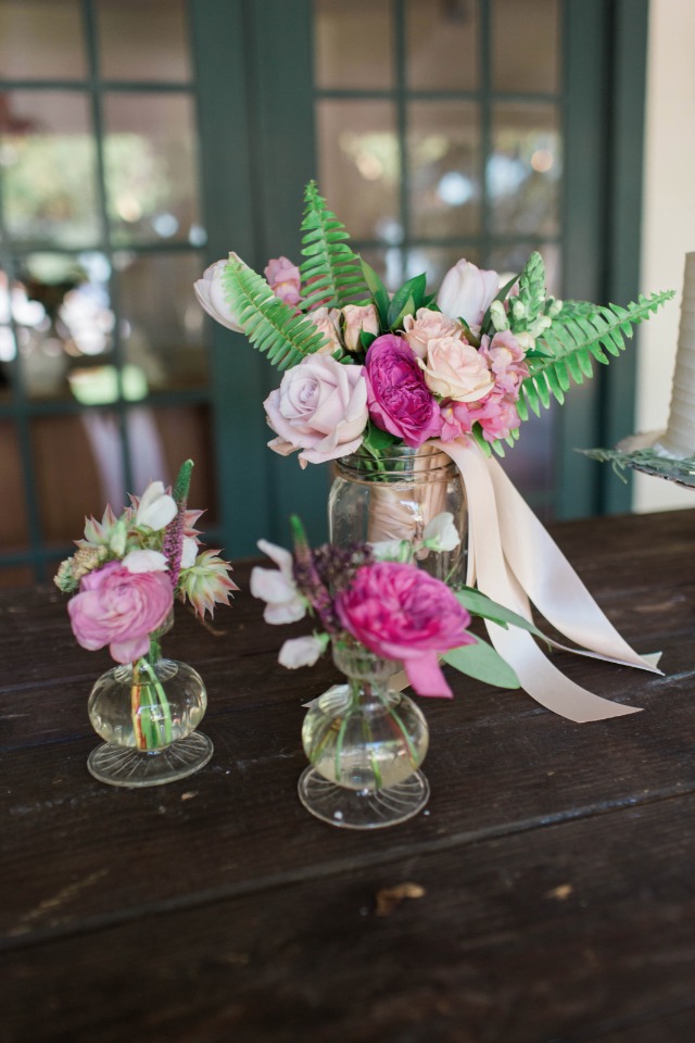 mixed pink floral decor