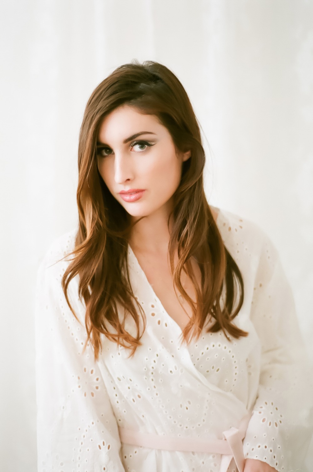 Loveybyisha Eyelet robe 6