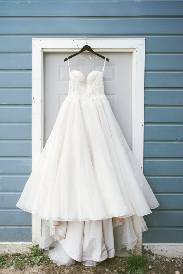 classic bridal wedding gown