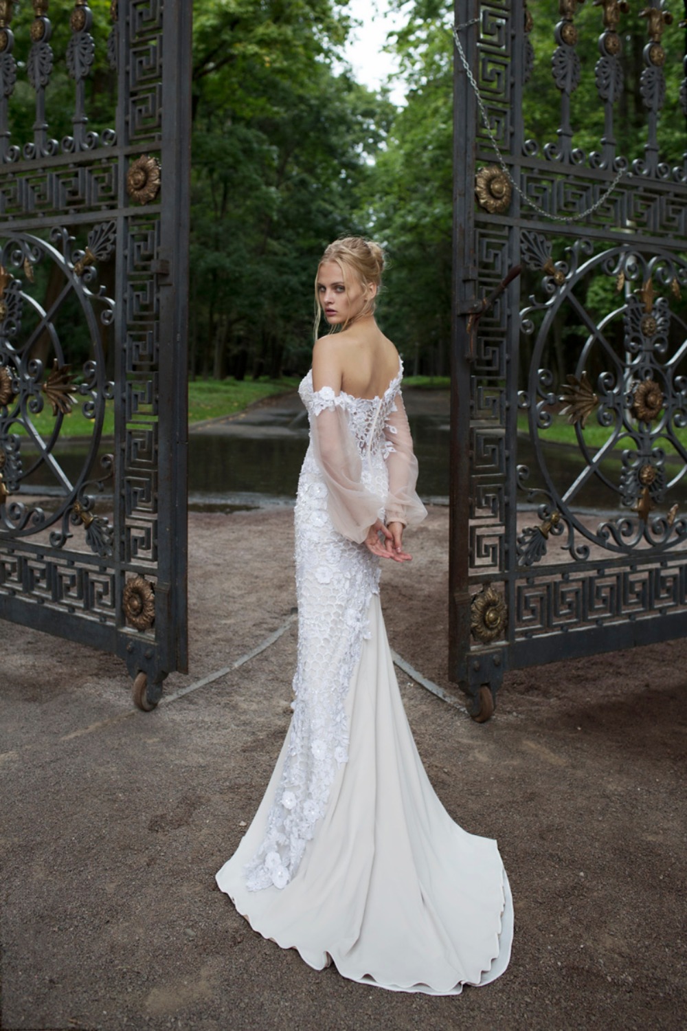 Nurit Hen Fall 2017BridalCollection55