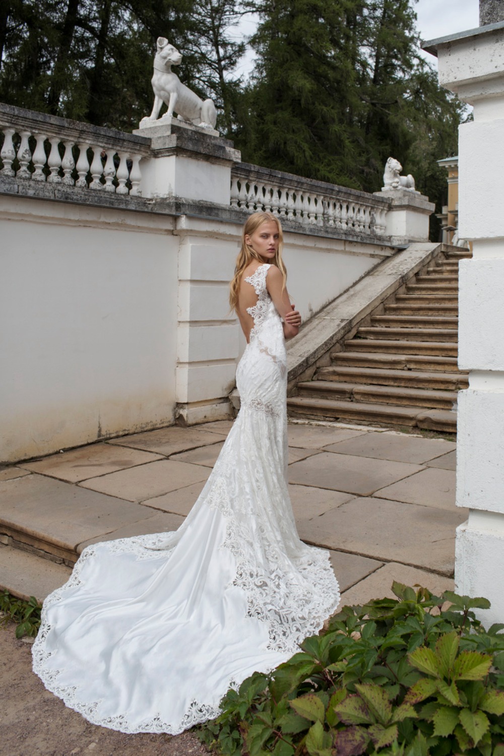 Nurit Hen Fall 2017BridalCollection73