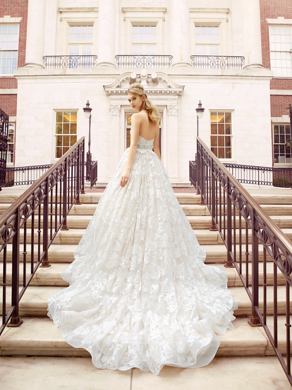 ValStefaniSpring2017bridalcollection14