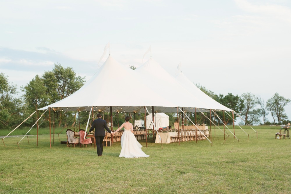 vintage-shabby-chic-farm-wedding-ideas