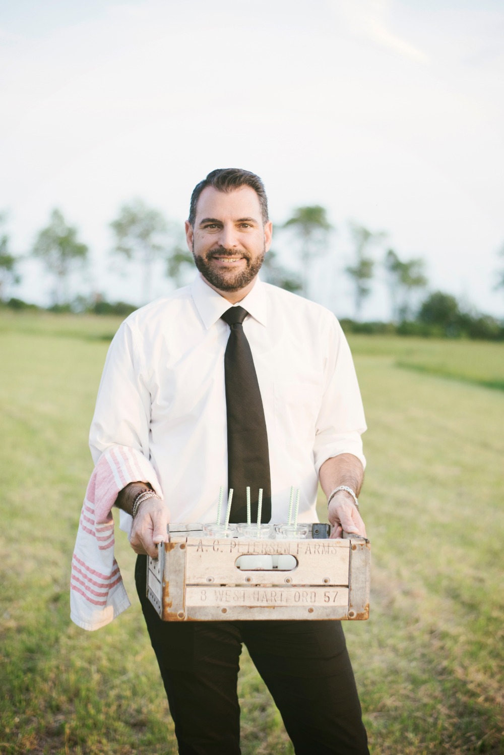 vintage-shabby-chic-farm-wedding-ideas