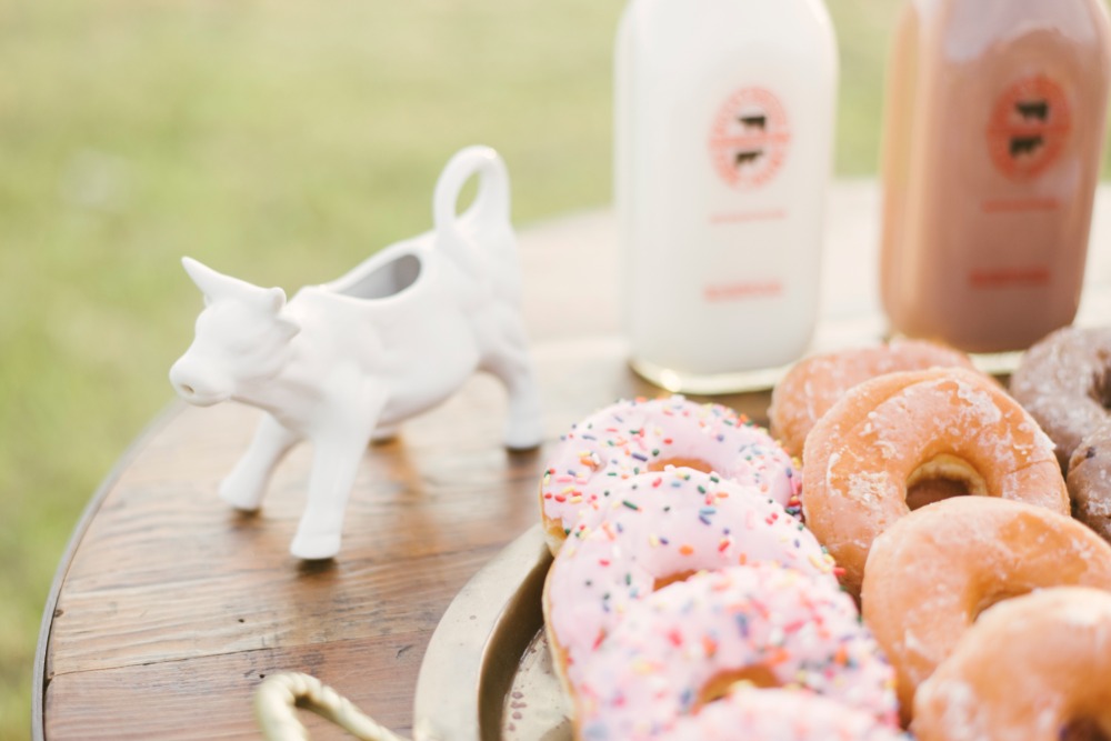 vintage-shabby-chic-farm-wedding-ideas