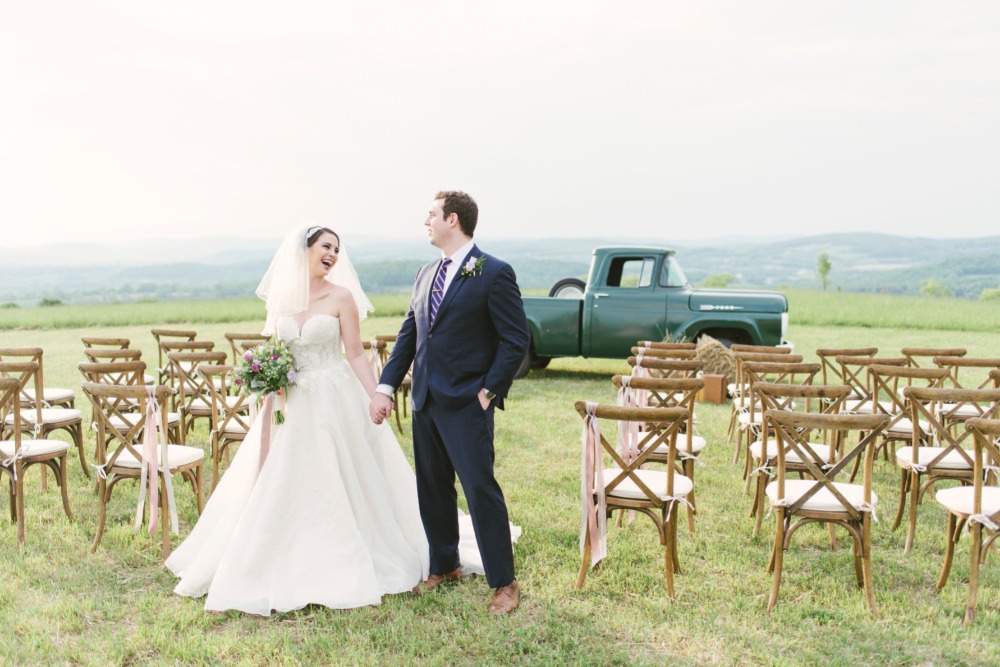 vintage-shabby-chic-farm-wedding-ideas