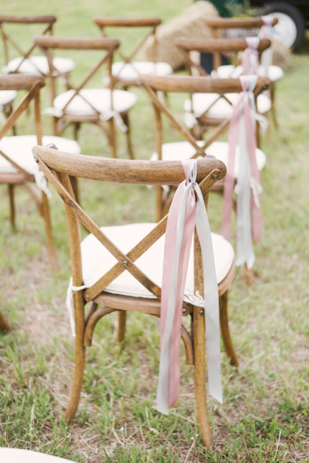vintage-shabby-chic-farm-wedding-ideas