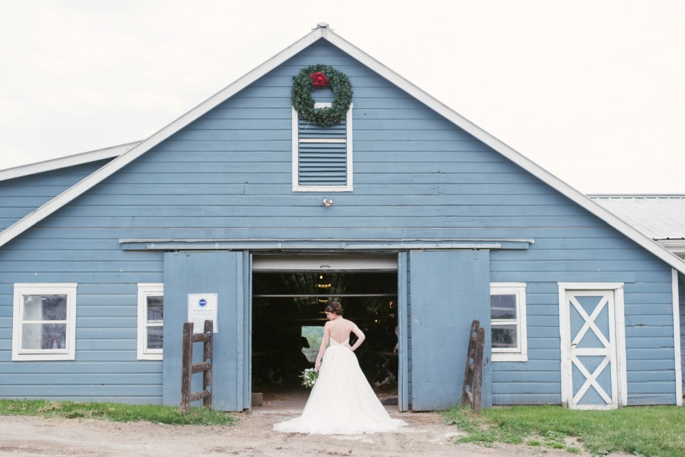 vintage-shabby-chic-farm-wedding-ideas