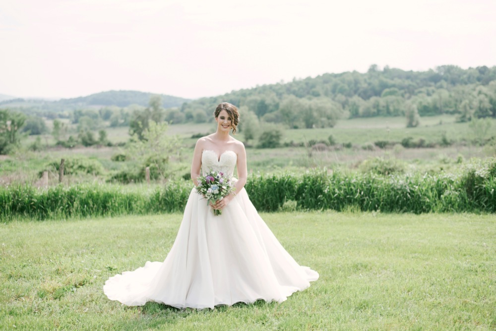 vintage-shabby-chic-farm-wedding-ideas