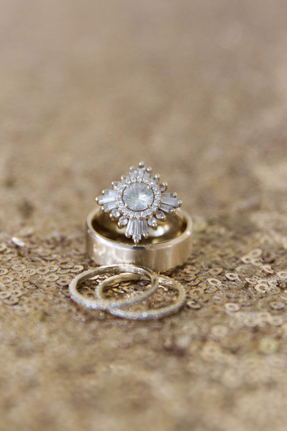 Stunning diamond engagement ring and wedding bands