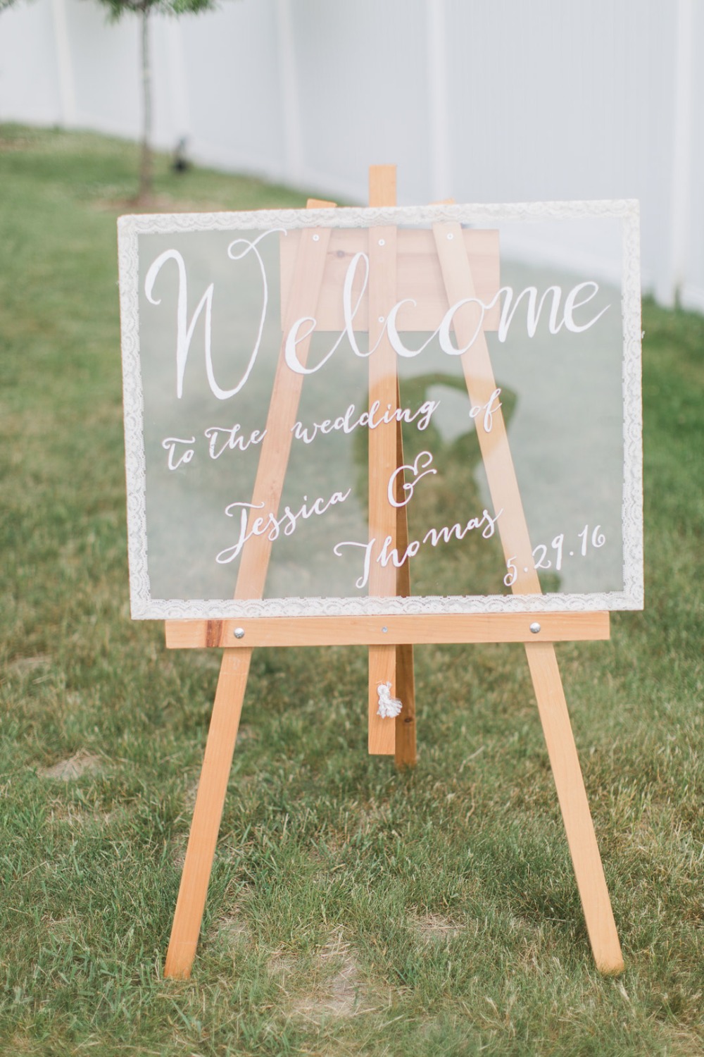 Glass welcome wedding sign