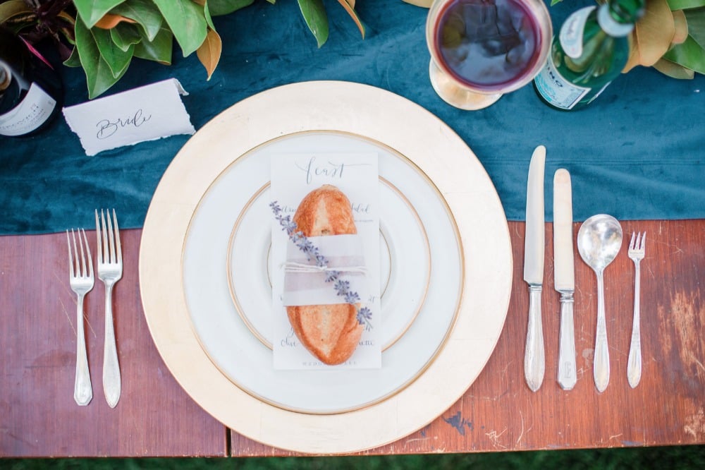 Loaves placesetting idea