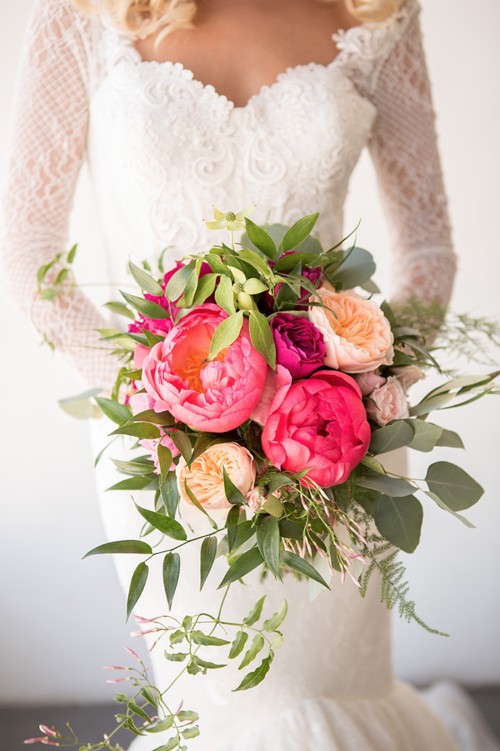 Bright pink and peach bouquet