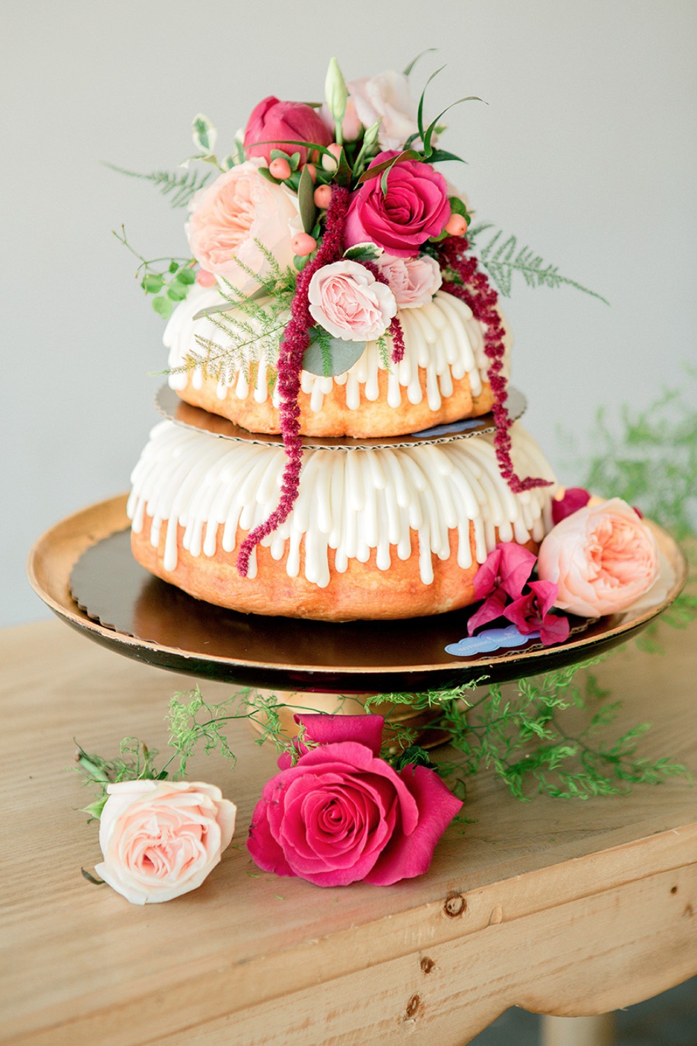 Pretty wedding bundt cake