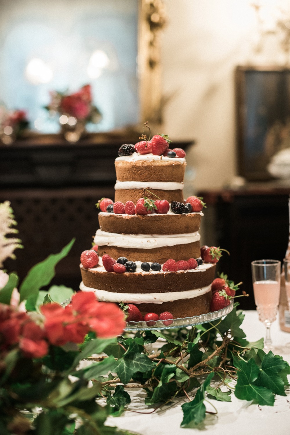 Naked cake with fruit topping