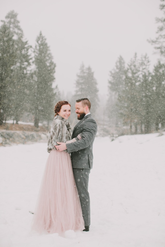 soft pink tulle skirt and fur wedding look