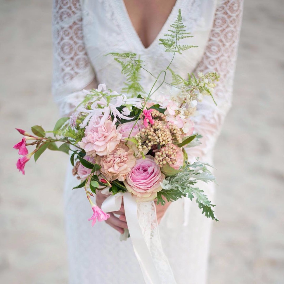 pink weddng bouquet