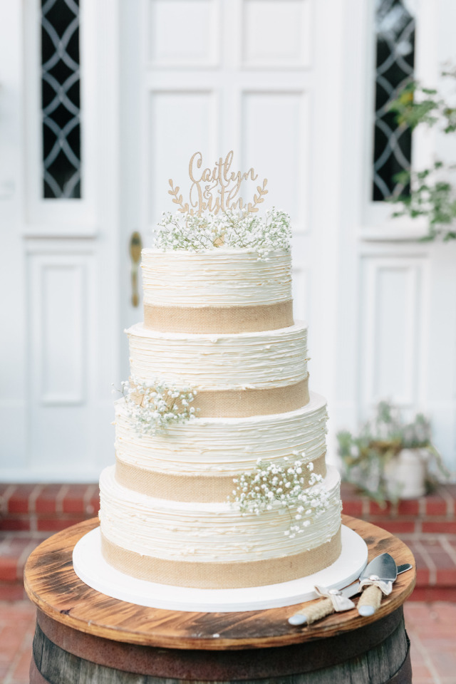 rustic burlap white wedding cake