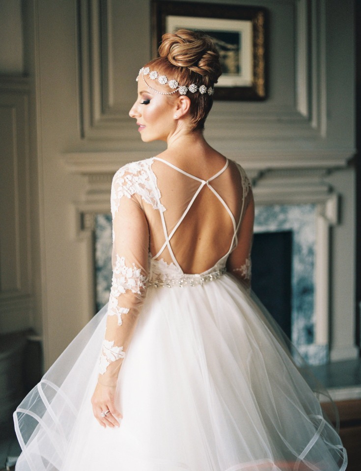 Love the back of her wedding dress