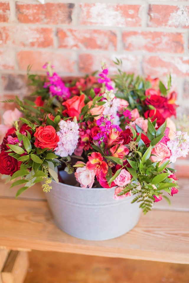 arrange your own centerpieces with Bloominous