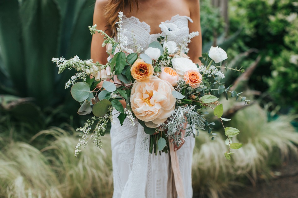 Gorgeous loose wedding bouquet