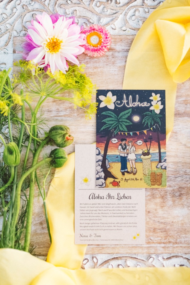 custom Hawaii elopement announcements.
