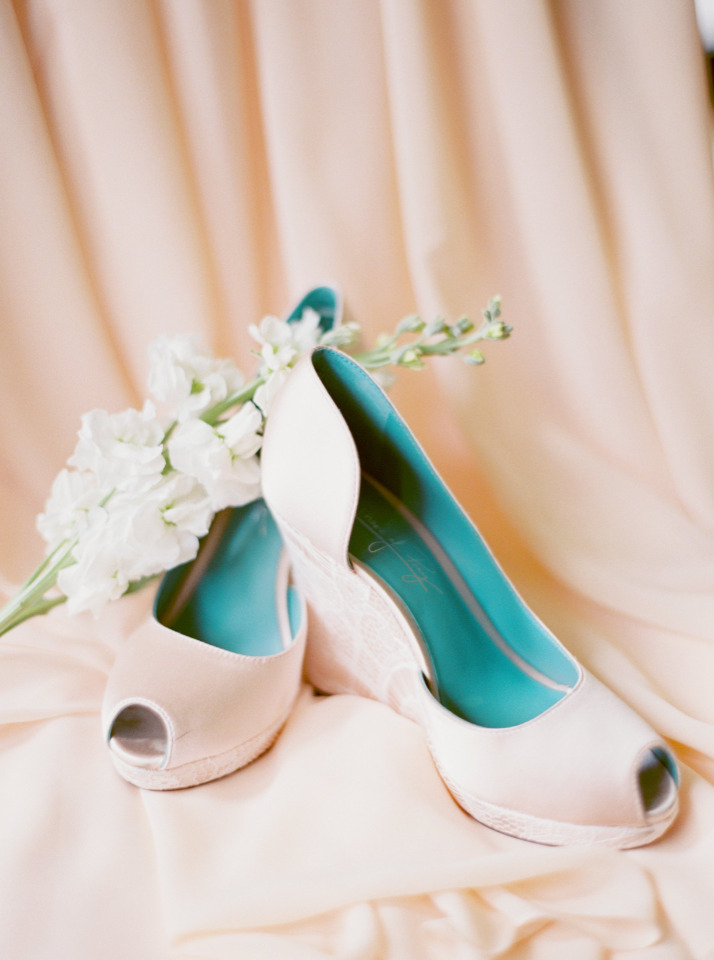 pink wedding shoe wedges