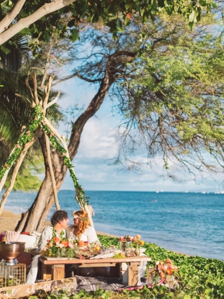 This Paradise for 2 Elopement in Maui Has Us Wishing For A Beach Day