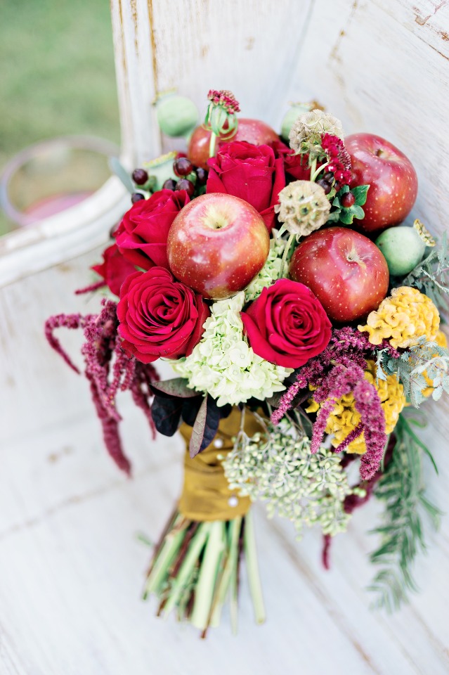 apple accented wedding bouquet