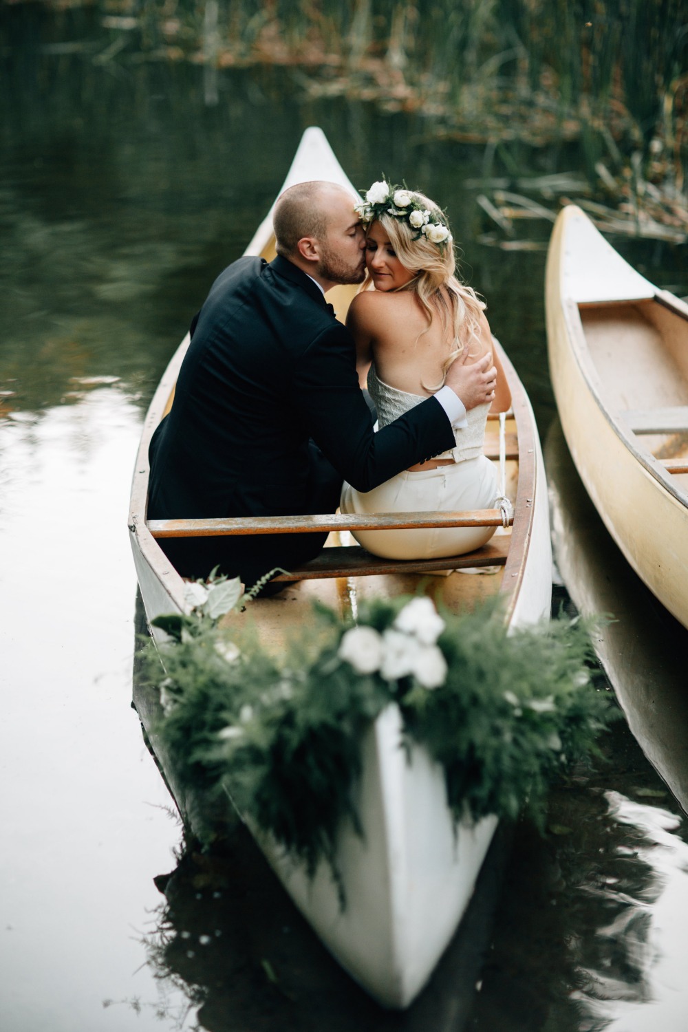 Wedding canoe photo ideas