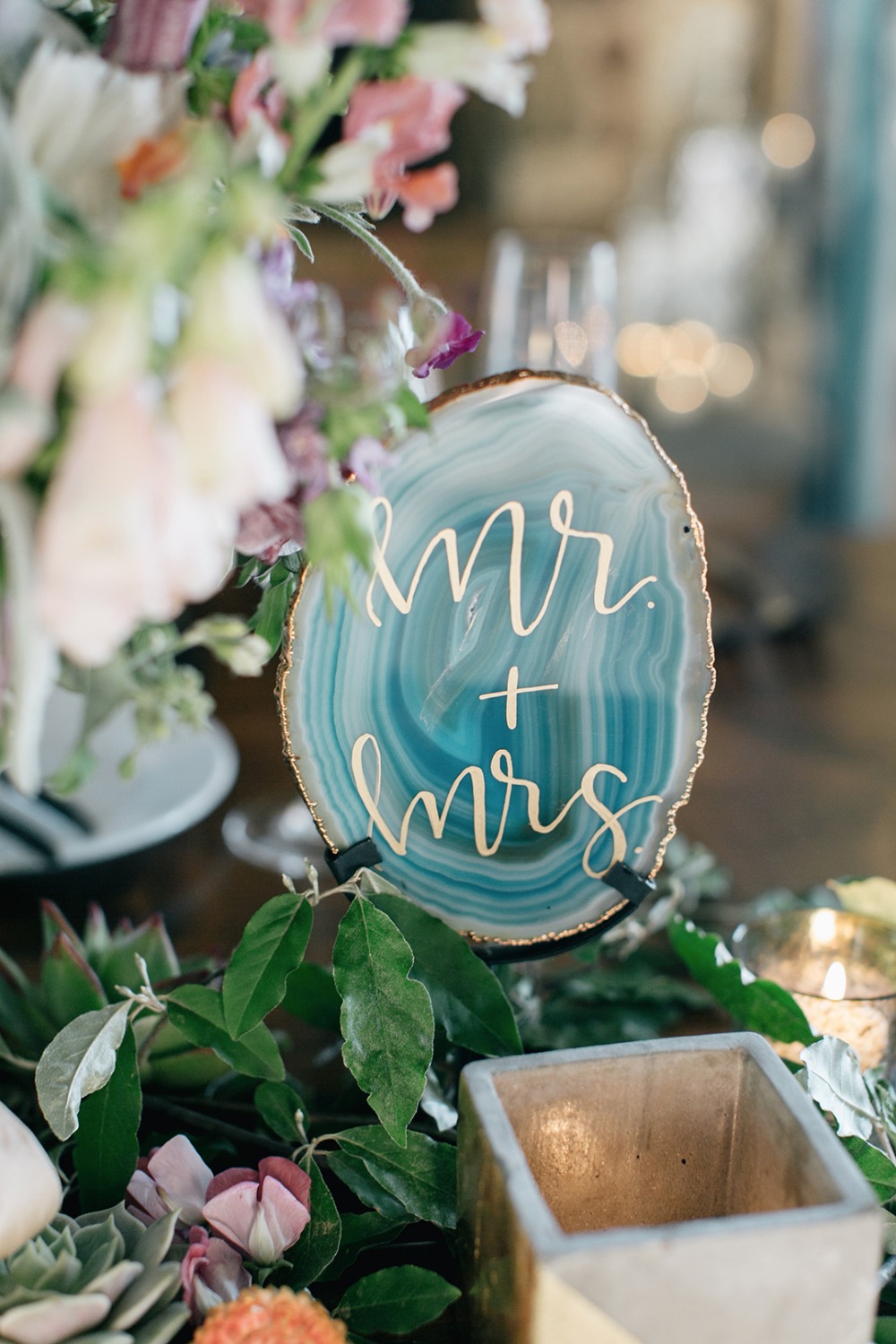 Geode Mr and Mrs for the sweetheart table