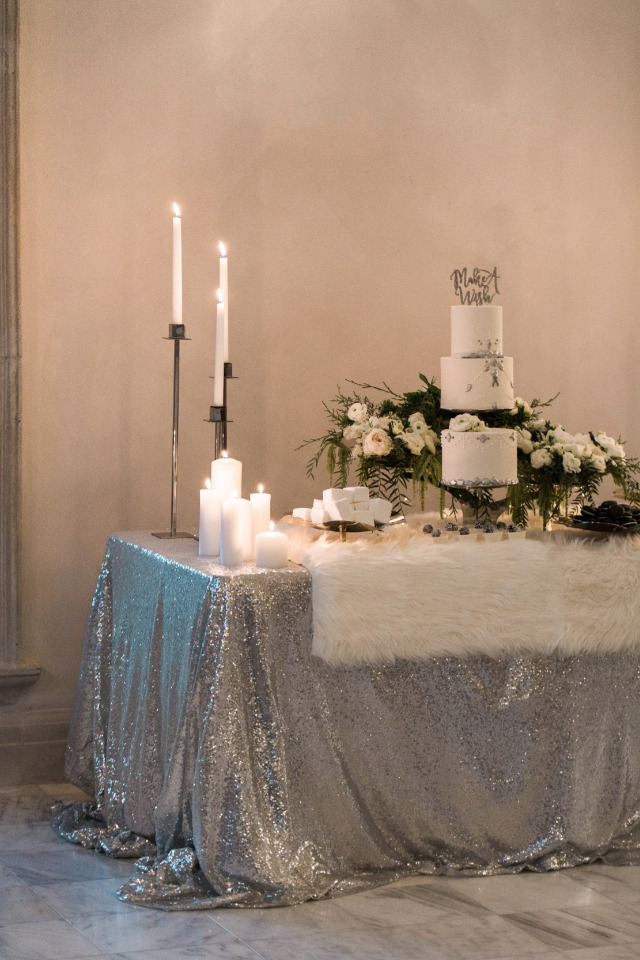 wintry-glamorous-desert-table-0051