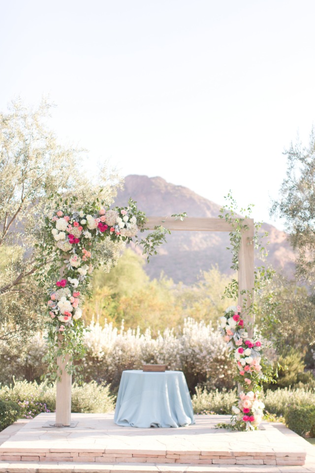 Chic outdoor pink and blue ceremony