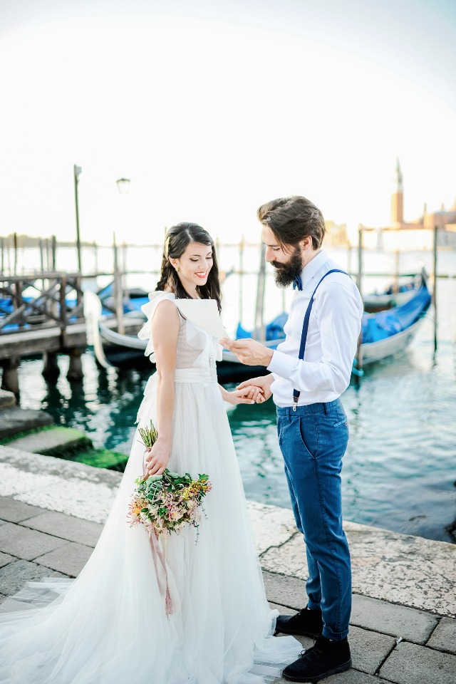 saying "i do" in Venice Italy
