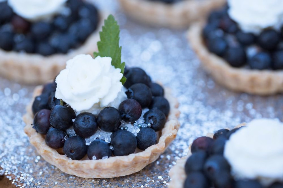 blueberry tart wedding dessert