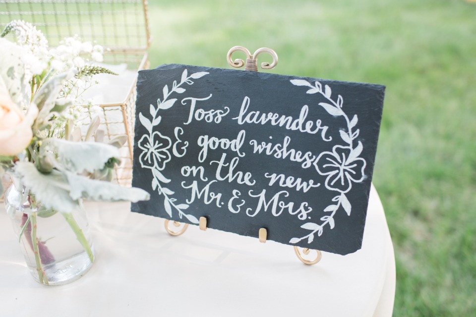 Lavender toss sign idea