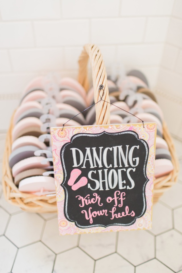 Cute dancing shoes sign idea for reception